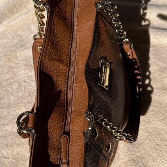 Michael Kors Delancey Tote Crossbody Bag Tan Brown leather with gold hardware - Picture 7 of 11